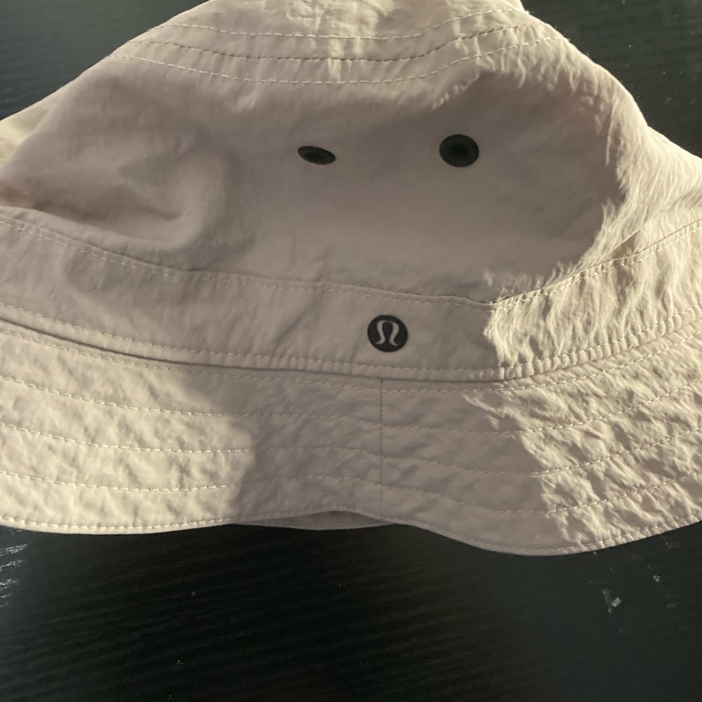Lululemon On My Level Bucket Hat
Muse - Picture 10 of 10